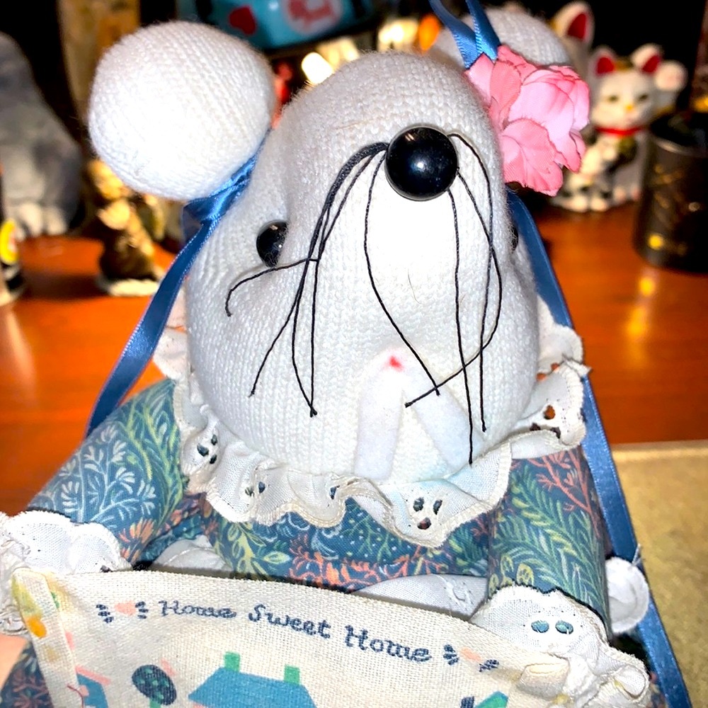 Handcrafted Spinning Musical Box Mouse Sankyo 11” With Tags
